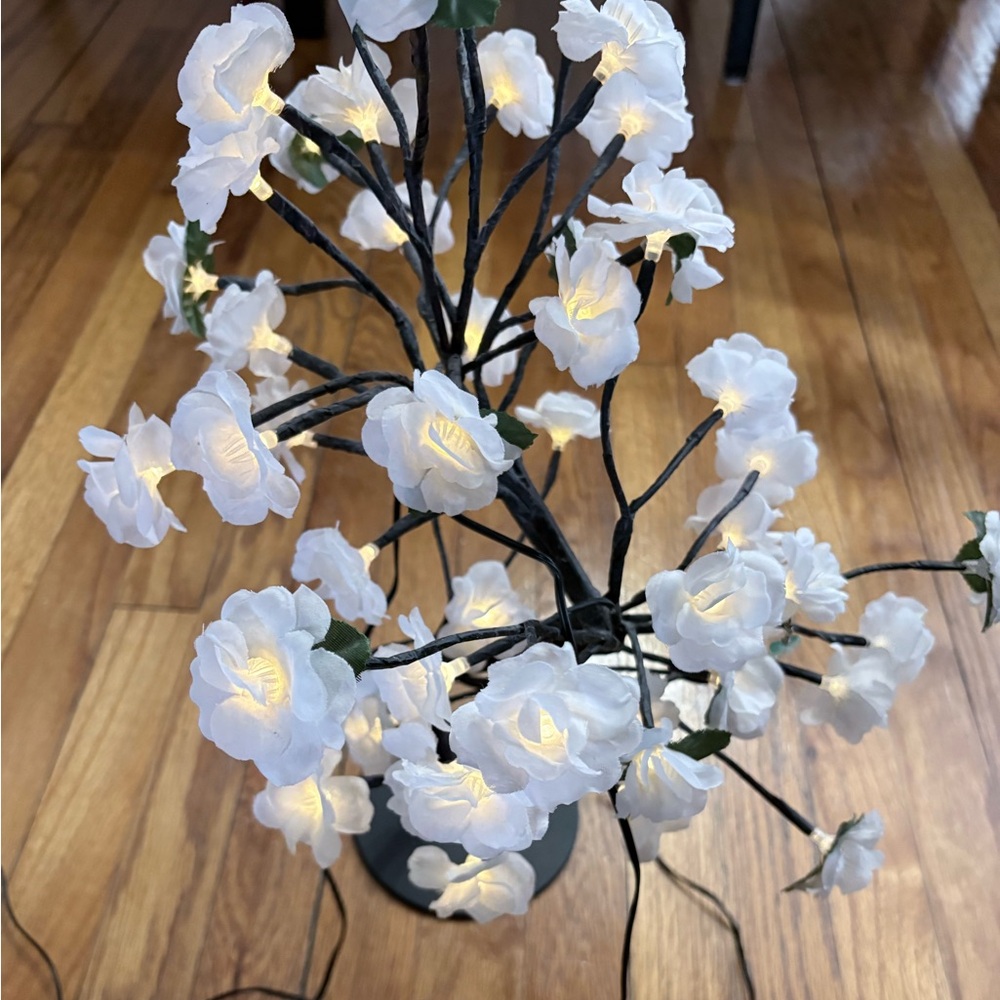 Chic White Blossom LED Floral Arrangement